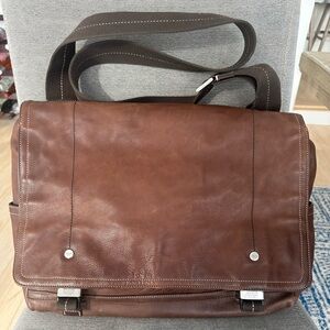 COACH Pebbled Legacy Leather Map Bag 700010 Brown Messenger